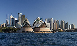 澳洲課徵15%背包客稅判違法 法官：國籍歧視