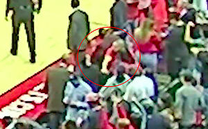 NBA／鵜鶘助理教練慘遭揮拳打臉　球迷暴行「全都錄」