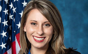 陷裸照性醜聞女議員 下台前狂轟川普濫權挺彈劾