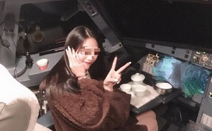 女網紅飛行中在駕駛艙比V還喝茶 桂航：涉事機長終身停飛