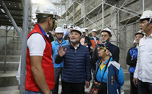 侯友宜展開輔選  與藍營12立委參選人拍定裝照