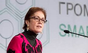 川普彈劾調查證詞首公布 前大使被逼推文表忠誠