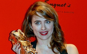 法國影后阿黛兒艾奈爾驚爆 12歲起遭導演性騷３年