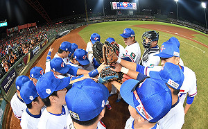 12強／直到9局下才破蛋  台灣1：８不敵日本