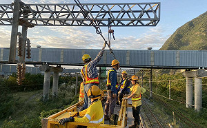 電車線斷落砸太魯閣號 台鐵東部幹線延誤20分