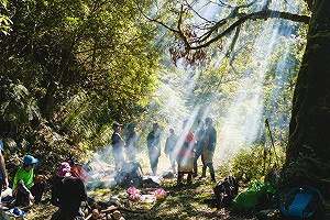 《翻越之後》回娘家；新北國際紀錄片月溫馨首映