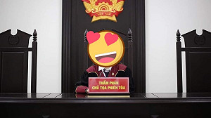 空靈系女法官爆紅！絕美顏值飄仙氣　全場激喊：判我刑