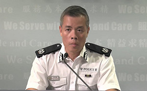 開槍傷人 港警：男子意圖奪槍「電光火石」間無法先警告