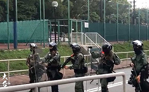 港警闖校園  漢學家白傑明：北京無能港府愚笨