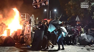 憂心安危 英國大學召回在港交換生