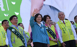 韓辦再質疑蔡英文沒申報房產 蔡：重提無效質疑，我想可以不必