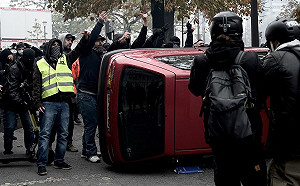 黃背心運動將滿週年 示威者再走上巴黎街頭