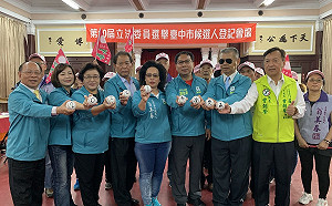 市議員意外落馬  翁美春勇於承擔轉戰立委完成登記