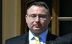 陸軍中校為彈劾川普作證  反遭質疑忠誠度