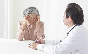 揪出失智症元兇！清大成功解開腦部基底核鈣化之謎