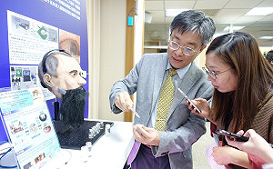 智慧運動訓練、智慧隱形眼鏡  個人化科技體驗成趨勢