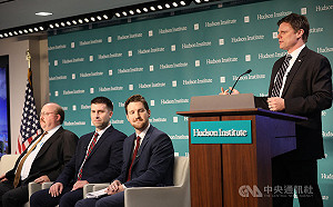 阻中奪台灣友邦 前美官員籲派閣員訪台反制中國