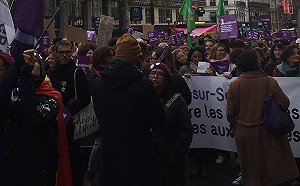 殺害女性層出不窮  法國數萬人上街抗議