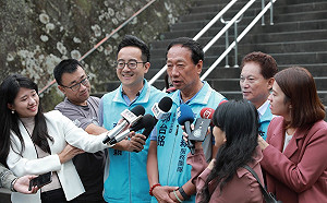 「兩大兩小」是立院最好生態  郭台銘囑：不可從砂石賺錢