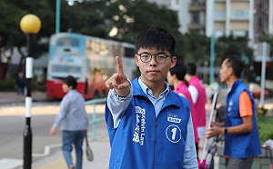 香港區議會選舉民主派大勝  港民：別高興得太早