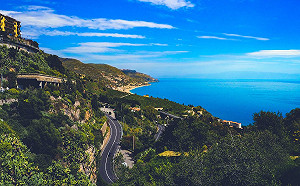 女用33元買75坪透天厝！「夢幻國度」曝光　眾瘋揪團移民