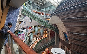 18年的京華城最後營業日 湧進10萬人潮