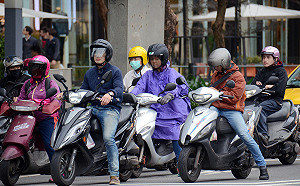 首波冷氣團晚間南下　未來一周低溫探13度、高山可能下雪