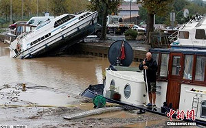 法國南部水患 救援直升機墜毀3人罹難