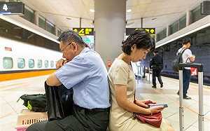 成為PTT上「最可惡的女人！」　陳佩琪：「黑柯產業鏈」盛行