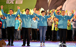 蔡英文、邱議瑩聯合競選總部成立 黨政重量級人物到場力挺