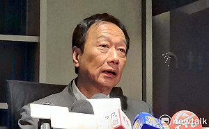 郭台銘：民進黨再執政下去會國民黨化