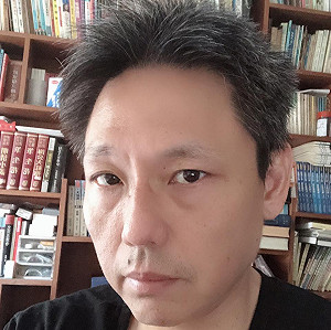 謝寒冰散播曹興誠不雅照挨告  本人駁P圖並開嗆:沒有要和解趕快去告!