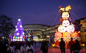 (影)迪士尼經典角色大集合！台中耶誕活動今晚亮燈