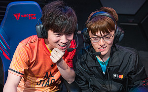 英雄聯盟明星賽》超爆笑！混合組隊賽歡樂完賽