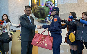 陳宜民推女警批對方從未表明身份  徐國勇：證據會說話