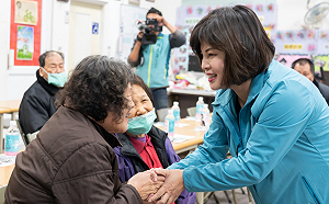 選情分析》【區域立委】溪北再出發 挫而不敗的民主戰將-台南第一選區民進黨立委候選人賴惠員專訪