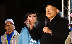 蘇貞昌抱病寒風中助選　呂孫綾感動落淚