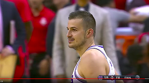 NBA／致敬T-MAC！國王高砲台客場1秒絕殺火箭(影)