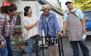 大安溪畔的小奇蹟!前台中副市長跳下來做長照實驗  助原鄉重症長輩安心回家