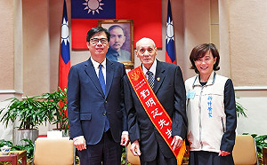 接見從22歲到90歲好人好事代表 陳其邁:感到非常溫暖