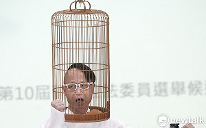 現場直擊》區域立委候選人號次抽籤   獨立參選人和政黨候選人各顯神通吸引媒體目光