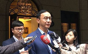 首場政見會激戰  朱立倫：韓攻守俱佳、蔡緊張「抹紅」不道德