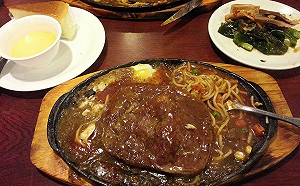 台式牛排怎吃最美味？老饕曝「靈魂」醬料：一吃就是30年