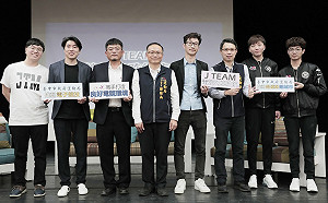 J Team電競列車啟程首站台中！戰隊選手將現身座談會暢談未來發展