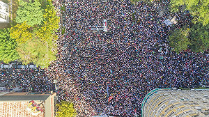 （影）罷韓遊行》罷韓空拍圖曝光 網看影片超震撼