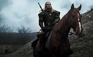 《獵魔士》首播掀熱潮 編劇：不在乎無意義評論