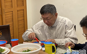 陳菊幕僚嗆蹭選情 柯文哲酸：愛講話就出來解釋高雄舉債