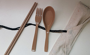 小麥餐具竟是複合塑膠?你該知道關於環保餐具的三件事