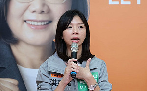 郭董致歉！楊瓊瓔追打「見縫插針」洪慈庸怒：難道心中只剩下選舉？