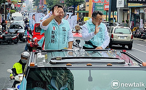 郭董助選藍橘、冷落民眾黨?柯文哲:有額外幫忙就算賺到